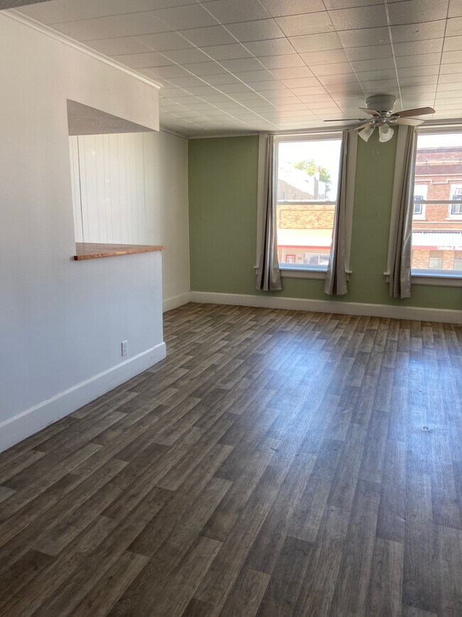 Foto del edificio - Bakery/Apartment