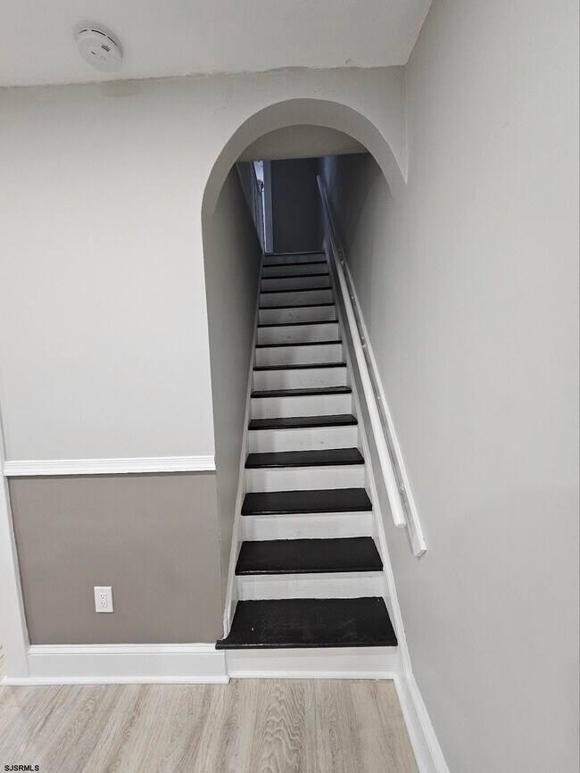 Foto del edificio - 444 N Harrisburg Ave
