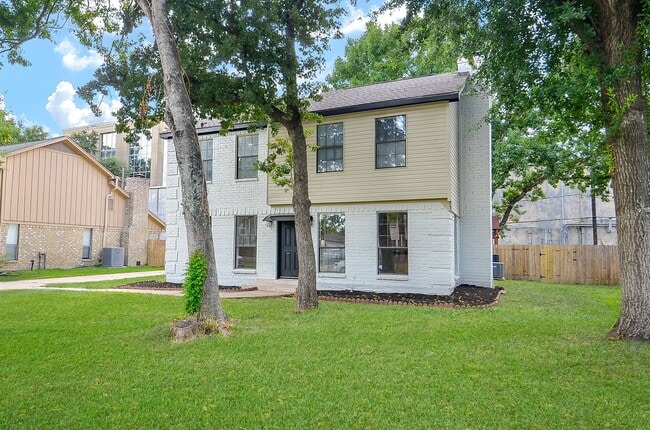 Foto del edificio - 16015 Southampton Dr