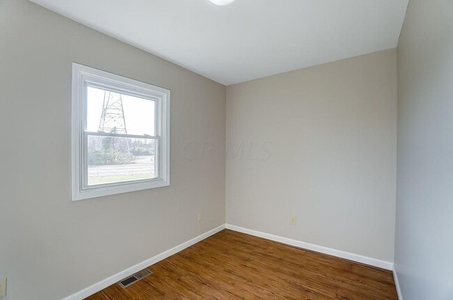Building Photo - 6842 Olentangy River Rd
