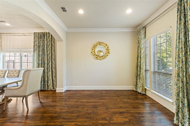 Foto del edificio - 801 Orleans Dr