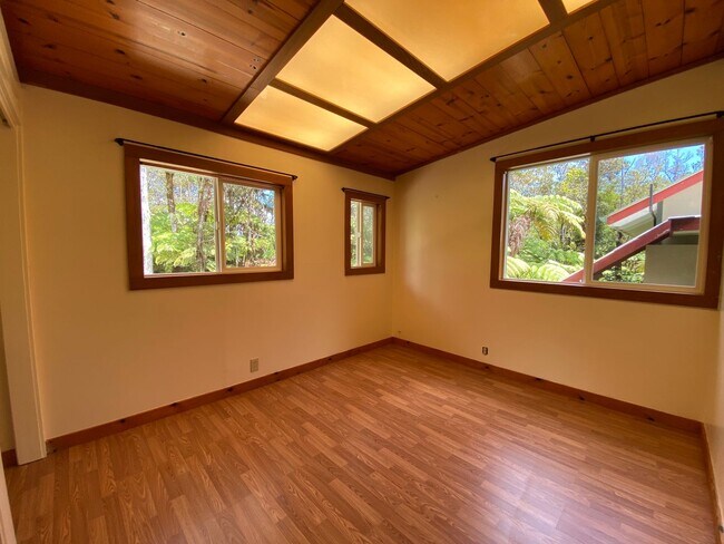 Foto del edificio - Pet Friendly-Ohia Estates In Volcano