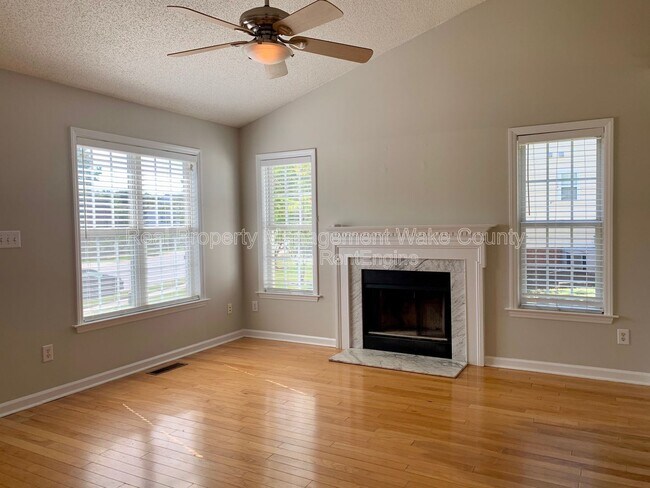 Foto del edificio - 609 Stinson Ave
