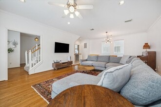 Building Photo - 1714 Bailey St