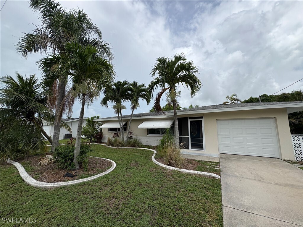 Primary Photo - 5604 SW 1st Ct