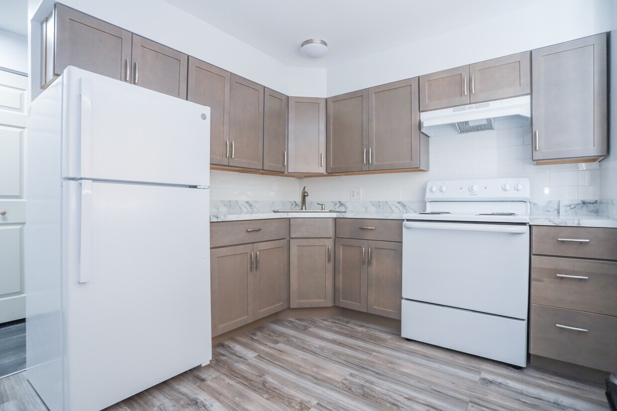 Primary Photo - 2509 24th St