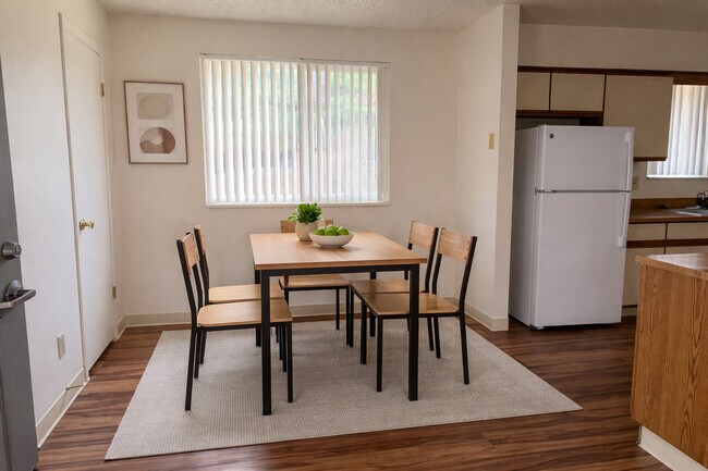 Foto del edificio - Regal Court Apartments