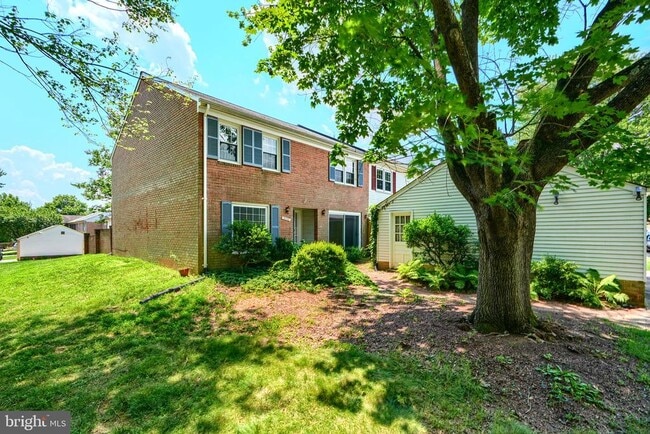 Building Photo - 19300 Dunbridge Way