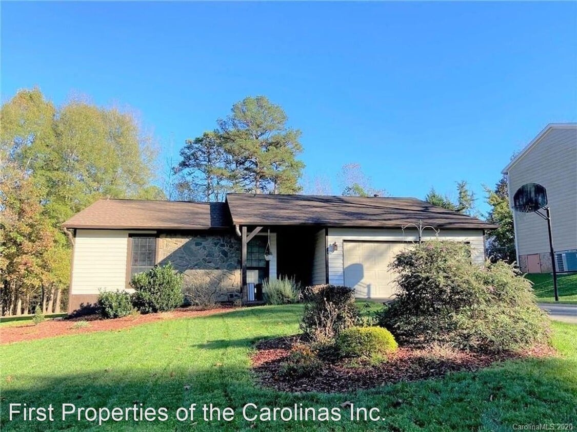 Primary Photo - 3 br, 2 bath House - 9315 Rainbow Forest Dr.