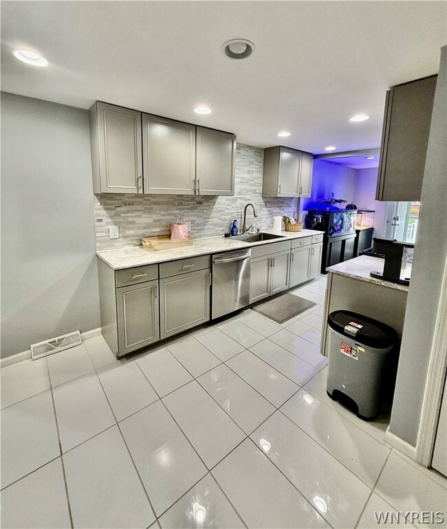 Foto del edificio - 260 Argus Dr