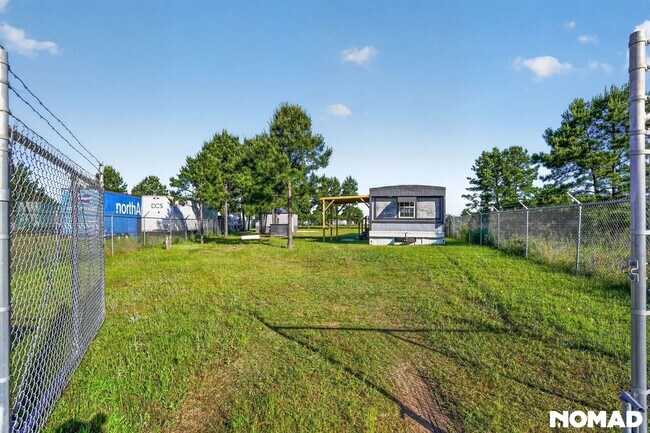 Building Photo - 203 Rd 5248