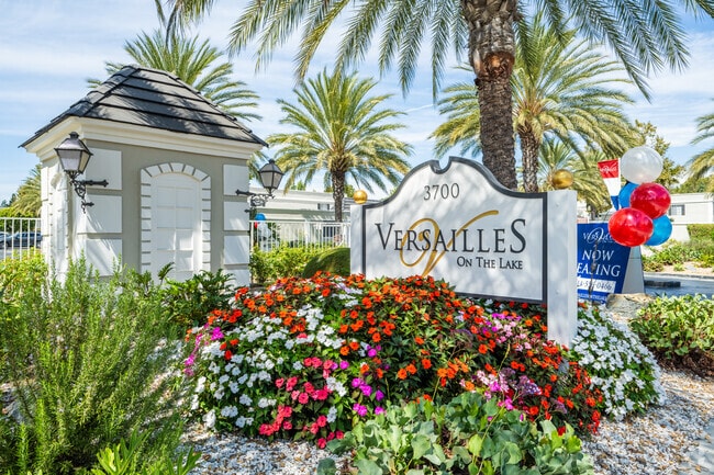 Building Photo - Versailles on the Lake Apartments