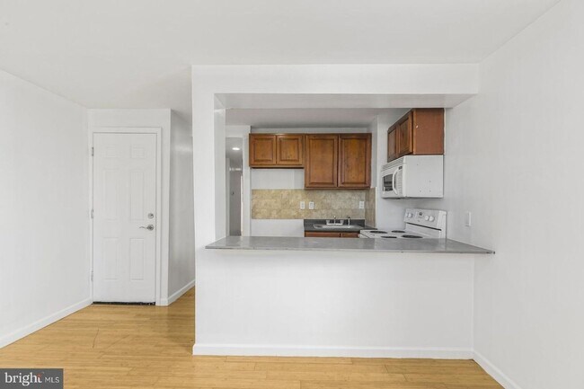 Foto del edificio - 5019 Walnut St