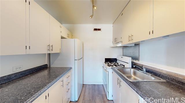Building Photo - 910 Ahana St