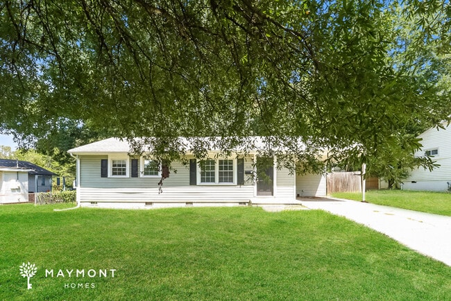 Building Photo - 1026 Woodhill Dr