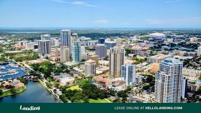 Foto del edificio - 1661 Central Ave