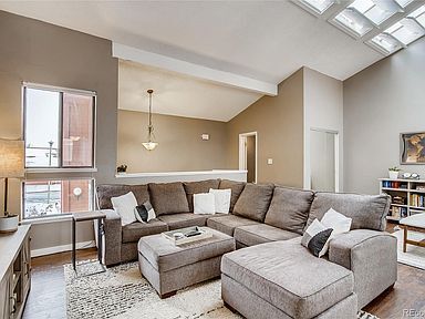 Foto del edificio - 2885 W Bryant Pl