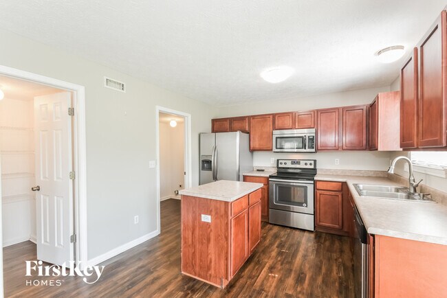 Foto del edificio - 7068 N Stubbington Ln