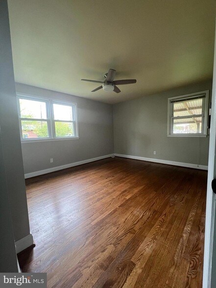 Foto del edificio - 4610 Lacy Ave