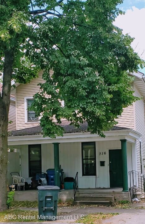 Foto del edificio - 8 br, 4 bath House - 716 Washington St