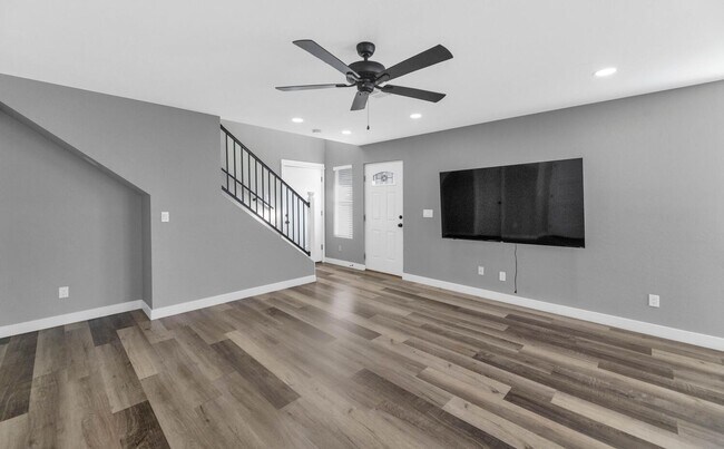 Foto del edificio - 2509 E Broadway Rd