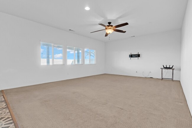 Building Photo - 4896 Stits Cir