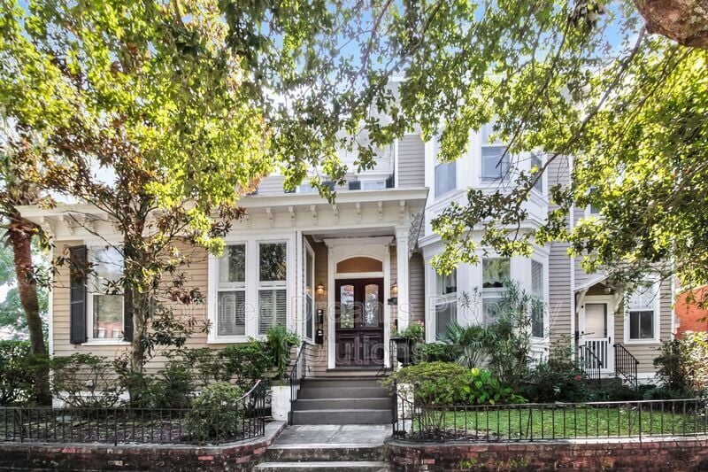 Primary Photo - 205 S 5th Ave