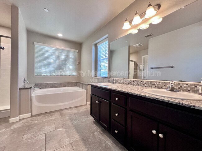 Foto del edificio - 3682 Friendship Ln