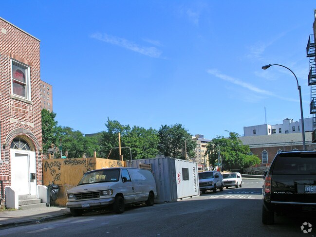 Primary Photo - Washington Bridge View