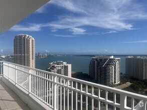 Building Photo - 801 Brickell Key Blvd