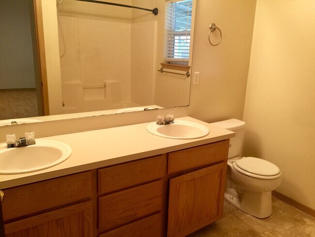 Foto del edificio - Charming One Story Rambler