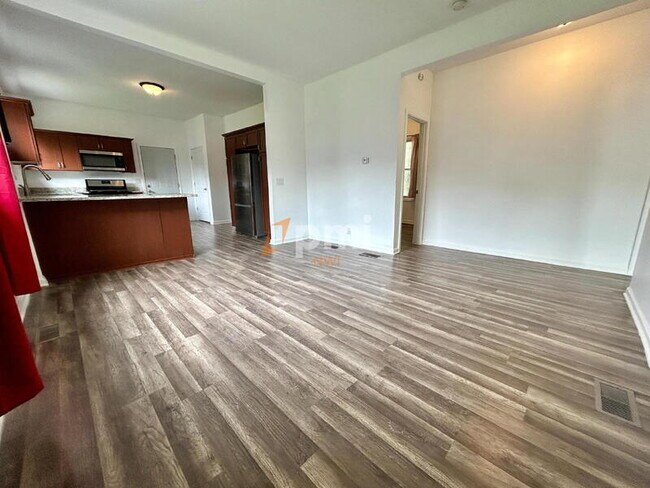 Foto del edificio - 13328 Edison St