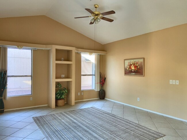 Building Photo - LARGE REMODELED 4BR 2BA HOUSE WITH GARAGE, GRANITE COUNTERS, BUILT-IN BREAKFAST BAR, TILE FLOORS