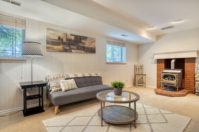 Foto del edificio - 7040 N Valley St