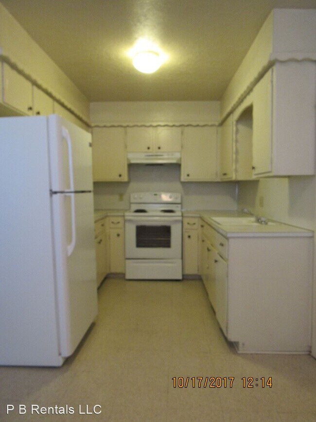 Foto del edificio - 3 br, 1 bath House - 4816 NW Ozmun Avenue