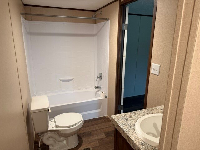 Foto del edificio - 24449 Needham Rd