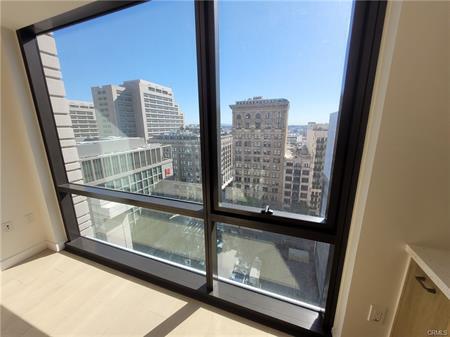 Foto del edificio - 400 S Broadway