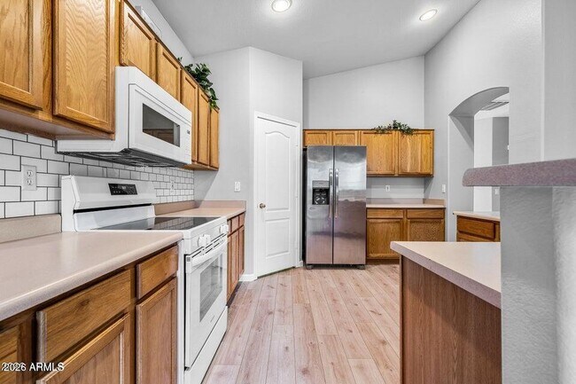 Building Photo - 9231 W Salter Dr