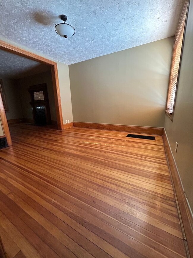 Foto del edificio - Beautiful 2 Bedroom Townhouse!