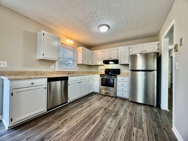 Foto del edificio - 875 Cambria St NW