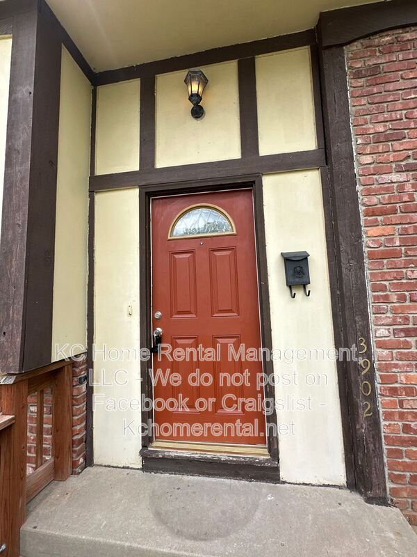 Building Photo - 3902 Springfield St