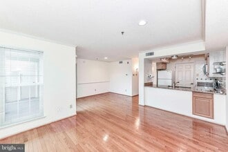 Building Photo - 1524 Lincoln Way