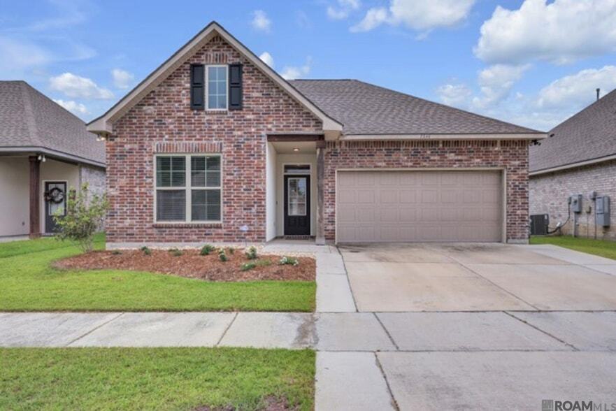Foto principal - 7248 Kenilworth Crossing Ave