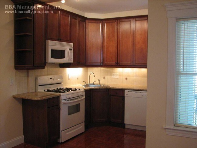 Building Photo - 6 Delaware Pl