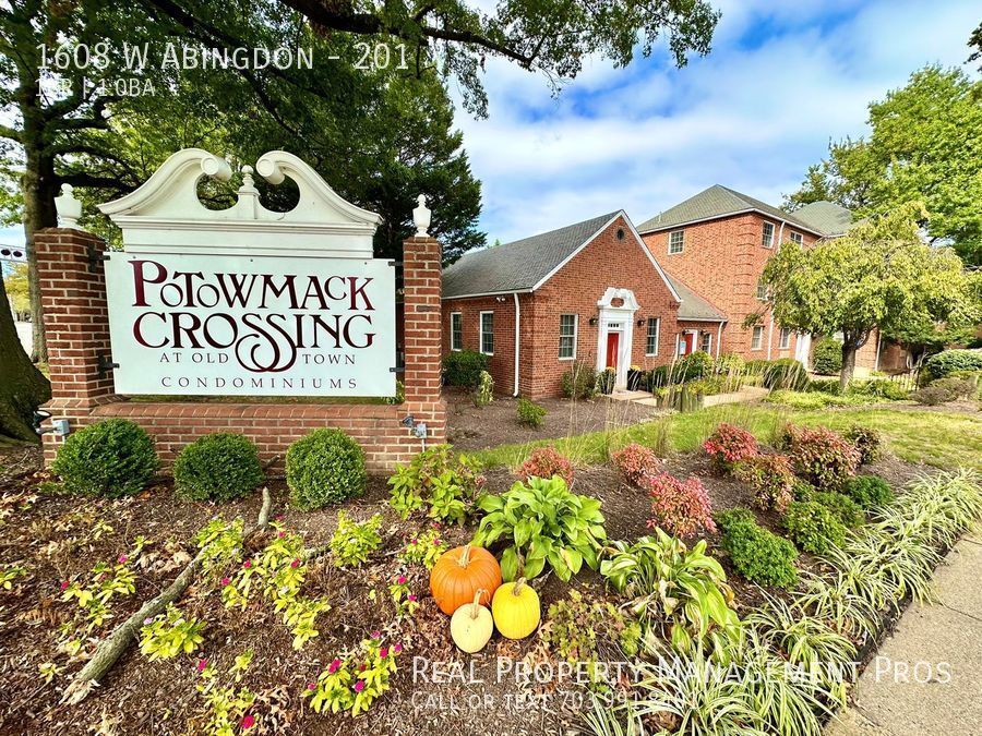 Foto principal - Charming 1 bedroom 1 bath condo in the hea...