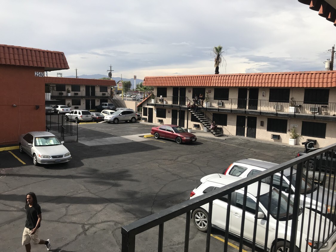 Primary Photo - 2540 Fremont St