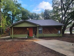 Building Photo - 7911 Deborah Dr