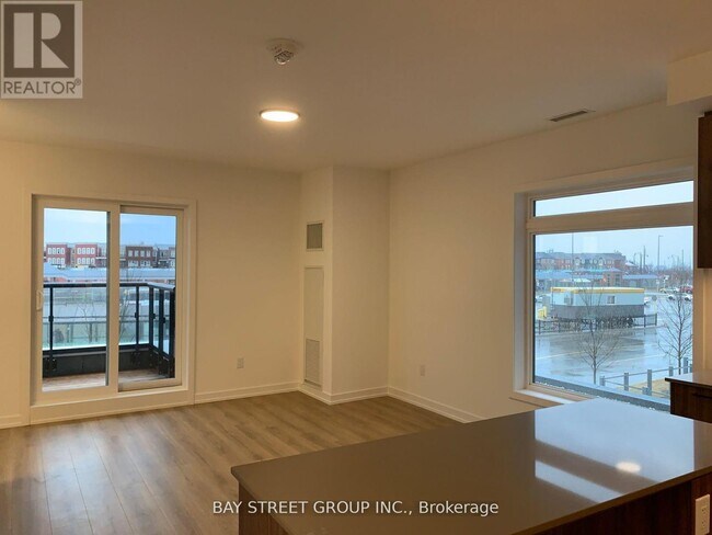 Building Photo - 30 Lagerfeld Dr