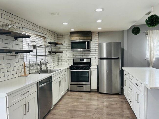 Building Photo - 11071 Bixler Cir