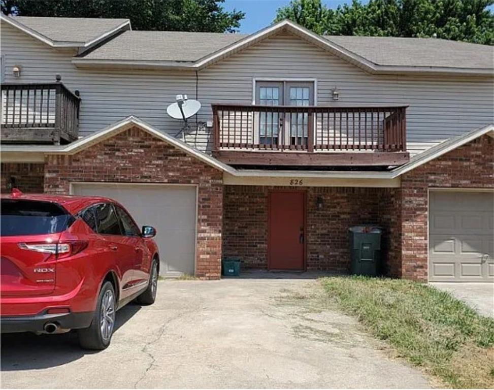 Foto principal - 826 W Peachtree Dr